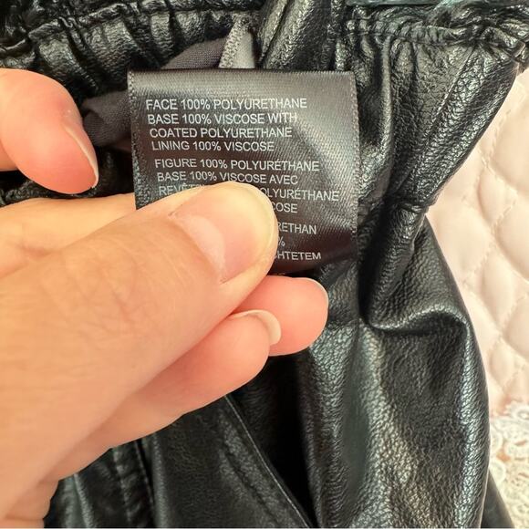 New Free People Black At First Sight Faux Leather High Waist Shorts Size Small - Picture 7 of 7